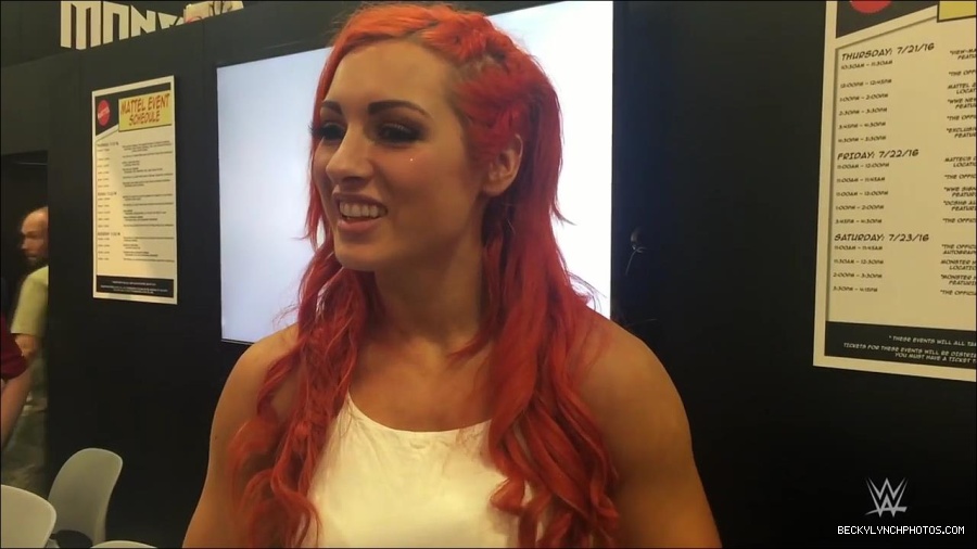 Y2Mate_is_-_Becky_Lynch_recaps_her_first_San_Diego_Comic-Con_experience-xj9sPuhQSLA-720p-1655737850986_mp4_000069933.jpg