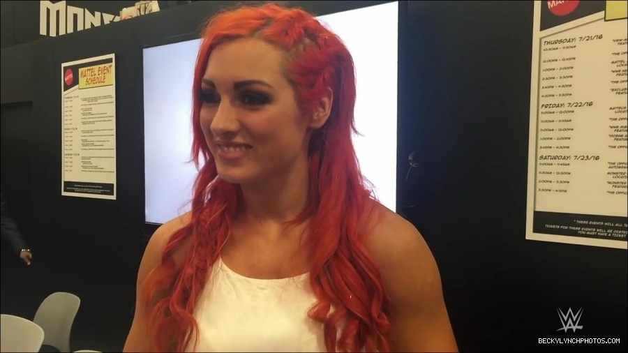 Y2Mate_is_-_Becky_Lynch_recaps_her_first_San_Diego_Comic-Con_experience-xj9sPuhQSLA-720p-1655737850986_mp4_000072733.jpg