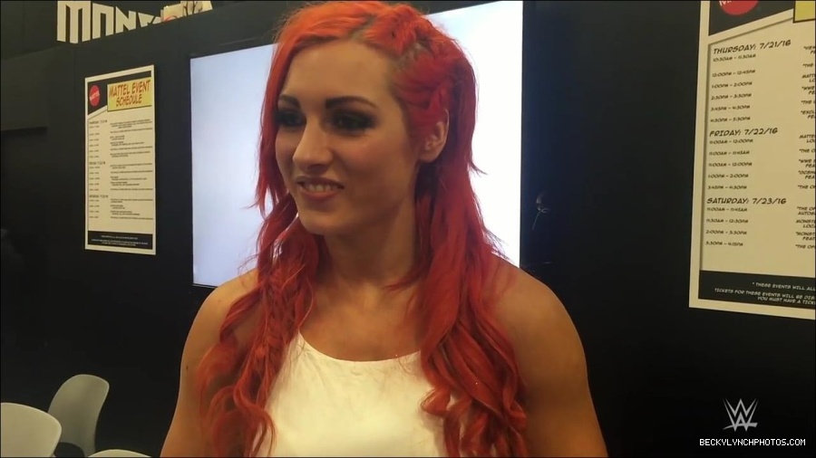 Y2Mate_is_-_Becky_Lynch_recaps_her_first_San_Diego_Comic-Con_experience-xj9sPuhQSLA-720p-1655737850986_mp4_000073933.jpg
