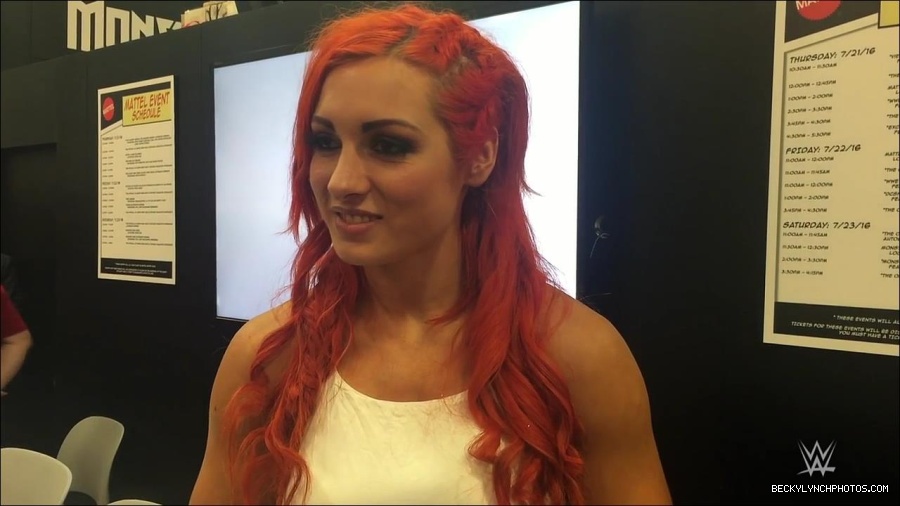 Y2Mate_is_-_Becky_Lynch_recaps_her_first_San_Diego_Comic-Con_experience-xj9sPuhQSLA-720p-1655737850986_mp4_000075133.jpg