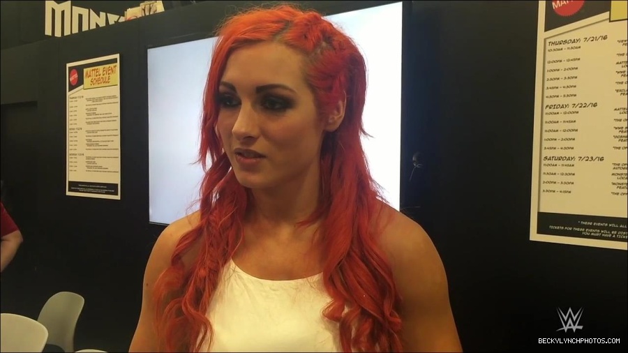 Y2Mate_is_-_Becky_Lynch_recaps_her_first_San_Diego_Comic-Con_experience-xj9sPuhQSLA-720p-1655737850986_mp4_000076733.jpg