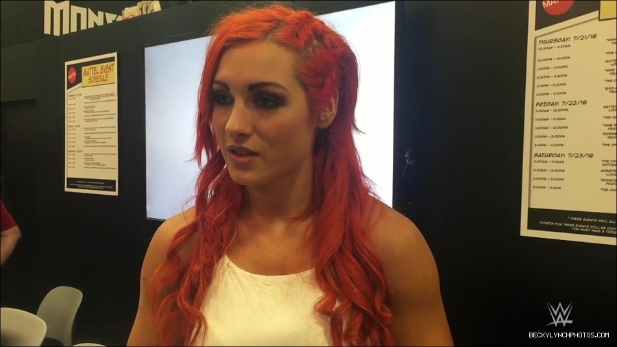 Y2Mate_is_-_Becky_Lynch_recaps_her_first_San_Diego_Comic-Con_experience-xj9sPuhQSLA-720p-1655737850986_mp4_000077133.jpg