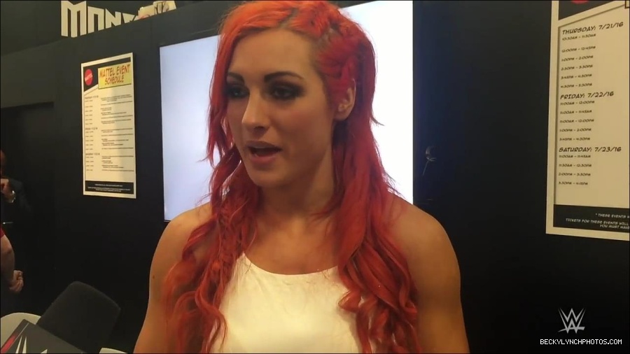 Y2Mate_is_-_Becky_Lynch_recaps_her_first_San_Diego_Comic-Con_experience-xj9sPuhQSLA-720p-1655737850986_mp4_000081933.jpg