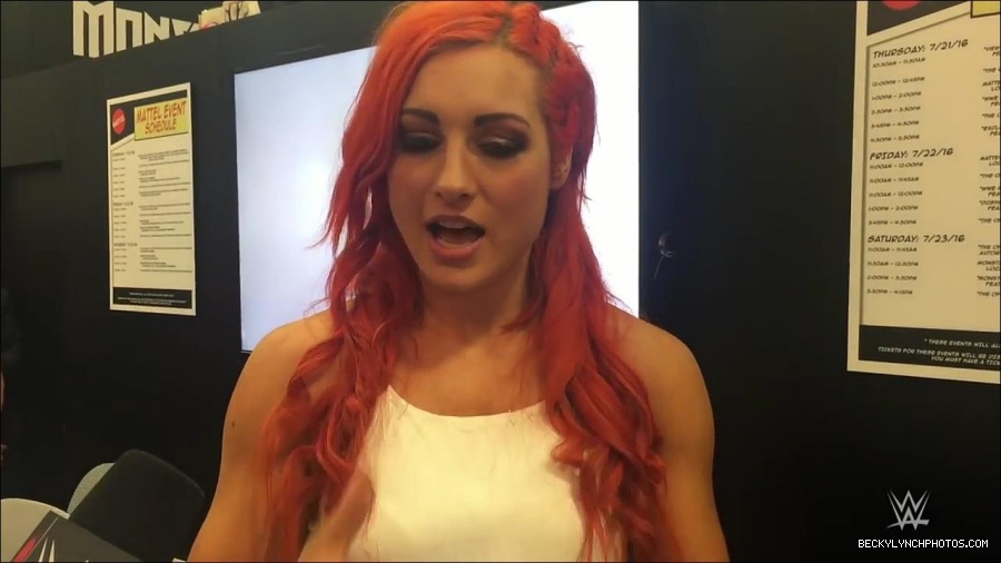 Y2Mate_is_-_Becky_Lynch_recaps_her_first_San_Diego_Comic-Con_experience-xj9sPuhQSLA-720p-1655737850986_mp4_000082733.jpg
