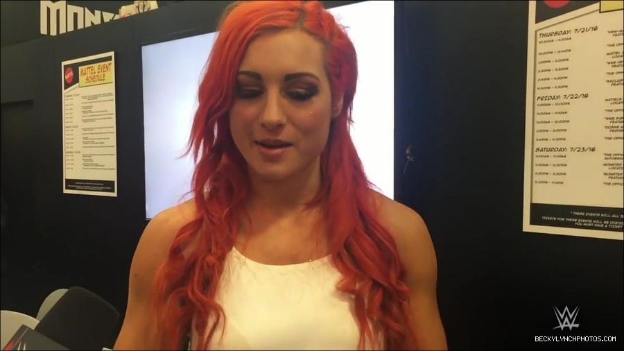 Y2Mate_is_-_Becky_Lynch_recaps_her_first_San_Diego_Comic-Con_experience-xj9sPuhQSLA-720p-1655737850986_mp4_000083133.jpg
