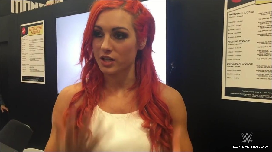 Y2Mate_is_-_Becky_Lynch_recaps_her_first_San_Diego_Comic-Con_experience-xj9sPuhQSLA-720p-1655737850986_mp4_000084733.jpg