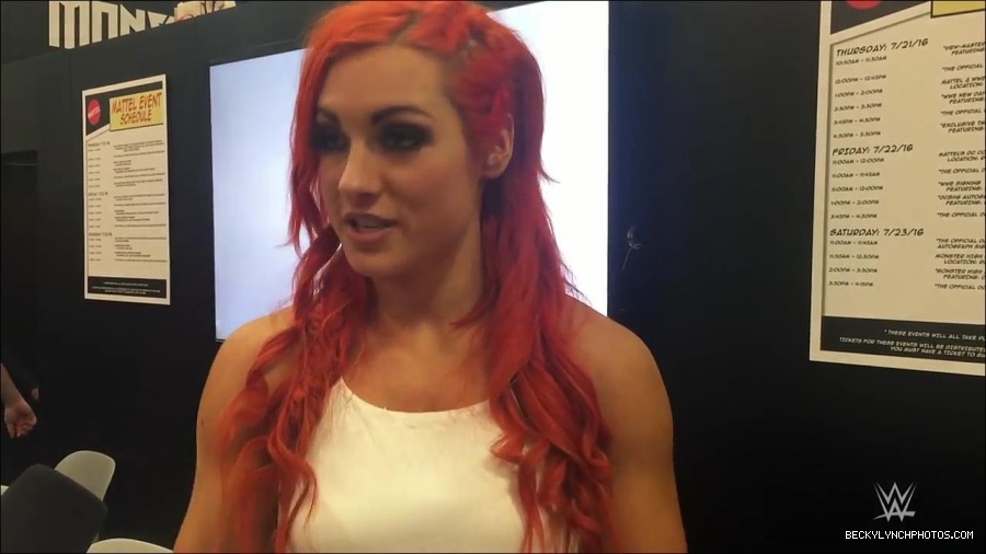 Y2Mate_is_-_Becky_Lynch_recaps_her_first_San_Diego_Comic-Con_experience-xj9sPuhQSLA-720p-1655737850986_mp4_000087133.jpg