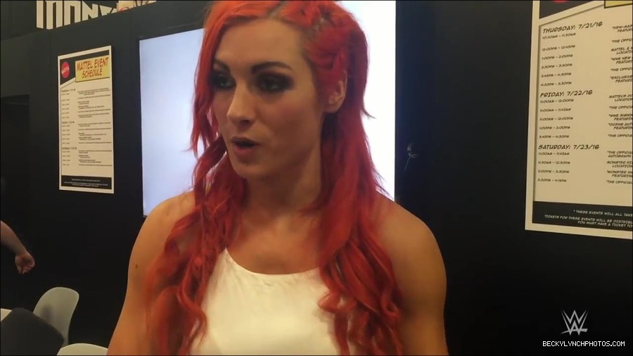 Y2Mate_is_-_Becky_Lynch_recaps_her_first_San_Diego_Comic-Con_experience-xj9sPuhQSLA-720p-1655737850986_mp4_000087933.jpg