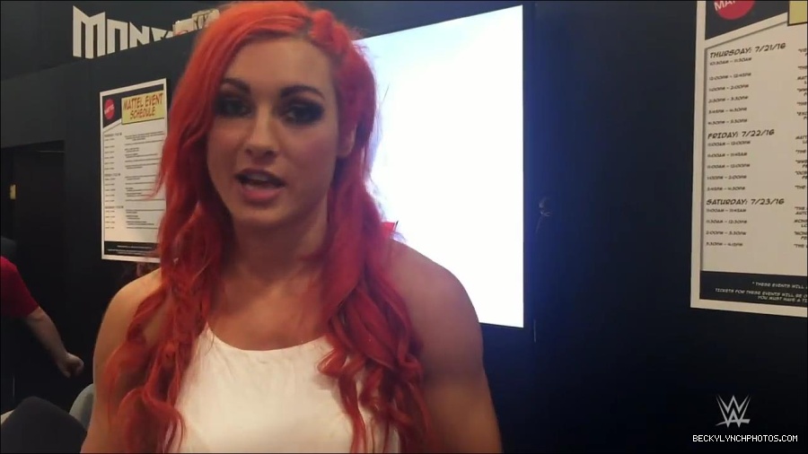 Y2Mate_is_-_Becky_Lynch_recaps_her_first_San_Diego_Comic-Con_experience-xj9sPuhQSLA-720p-1655737850986_mp4_000091133.jpg