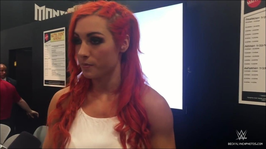 Y2Mate_is_-_Becky_Lynch_recaps_her_first_San_Diego_Comic-Con_experience-xj9sPuhQSLA-720p-1655737850986_mp4_000091933.jpg