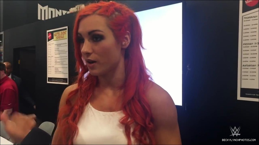 Y2Mate_is_-_Becky_Lynch_recaps_her_first_San_Diego_Comic-Con_experience-xj9sPuhQSLA-720p-1655737850986_mp4_000092733.jpg