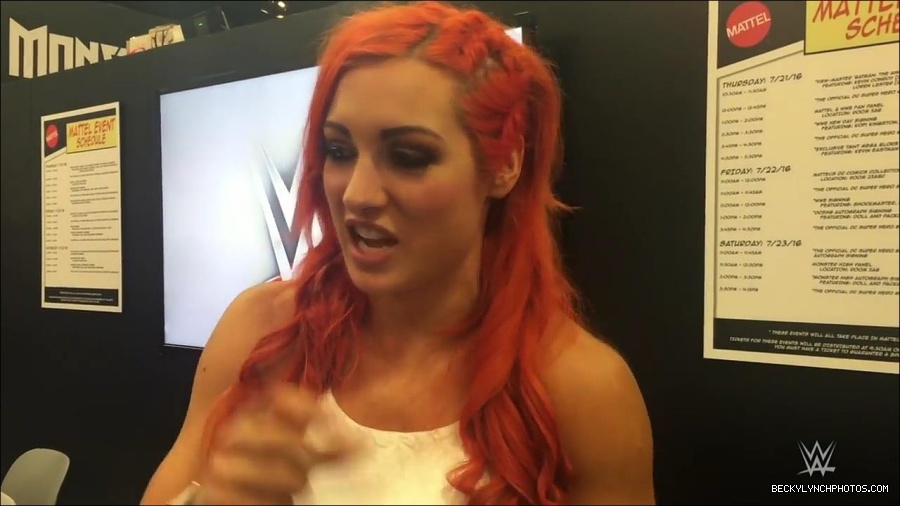 Y2Mate_is_-_Becky_Lynch_recaps_her_first_San_Diego_Comic-Con_experience-xj9sPuhQSLA-720p-1655737850986_mp4_000109133.jpg