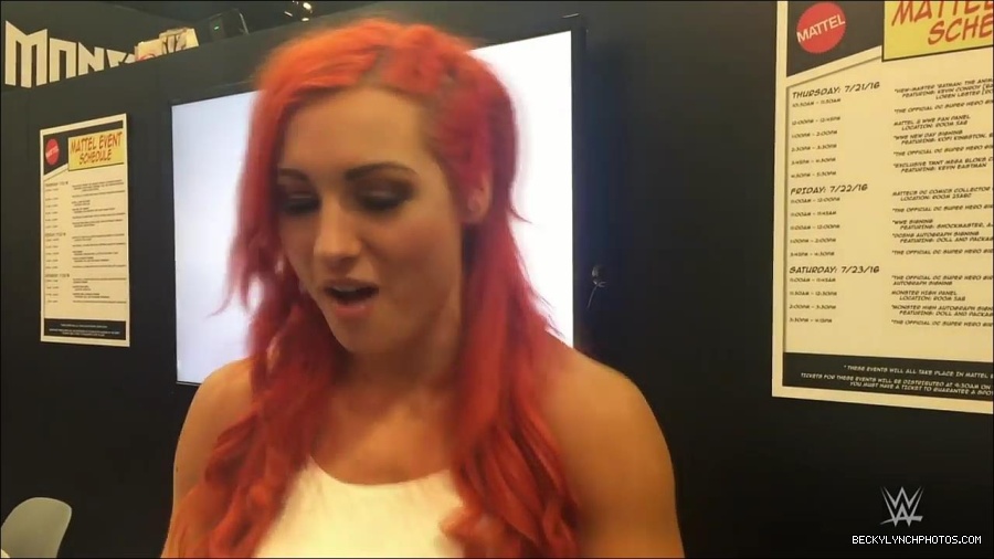 Y2Mate_is_-_Becky_Lynch_recaps_her_first_San_Diego_Comic-Con_experience-xj9sPuhQSLA-720p-1655737850986_mp4_000109533.jpg