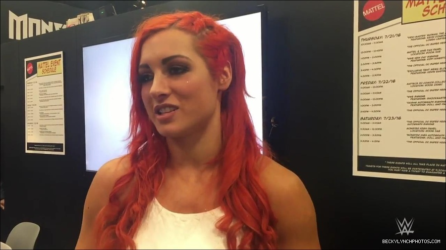 Y2Mate_is_-_Becky_Lynch_recaps_her_first_San_Diego_Comic-Con_experience-xj9sPuhQSLA-720p-1655737850986_mp4_000113133.jpg