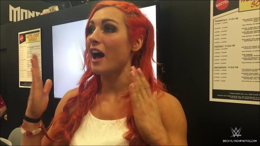 Y2Mate_is_-_Becky_Lynch_recaps_her_first_San_Diego_Comic-Con_experience-xj9sPuhQSLA-720p-1655737850986_mp4_000115133.jpg