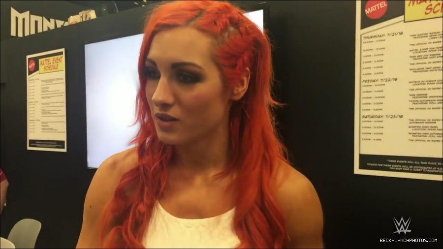 Y2Mate_is_-_Becky_Lynch_recaps_her_first_San_Diego_Comic-Con_experience-xj9sPuhQSLA-720p-1655737850986_mp4_000118733.jpg