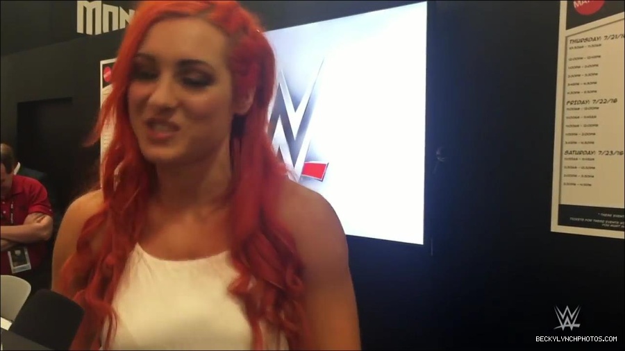Y2Mate_is_-_Becky_Lynch_recaps_her_first_San_Diego_Comic-Con_experience-xj9sPuhQSLA-720p-1655737850986_mp4_000125533.jpg
