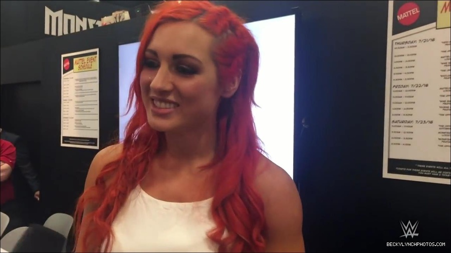Y2Mate_is_-_Becky_Lynch_recaps_her_first_San_Diego_Comic-Con_experience-xj9sPuhQSLA-720p-1655737850986_mp4_000126733.jpg