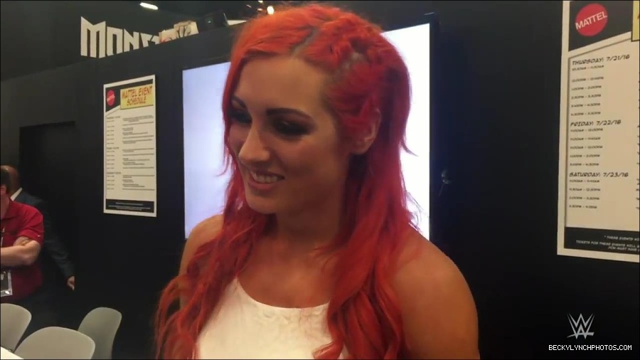 Y2Mate_is_-_Becky_Lynch_recaps_her_first_San_Diego_Comic-Con_experience-xj9sPuhQSLA-720p-1655737850986_mp4_000127933.jpg