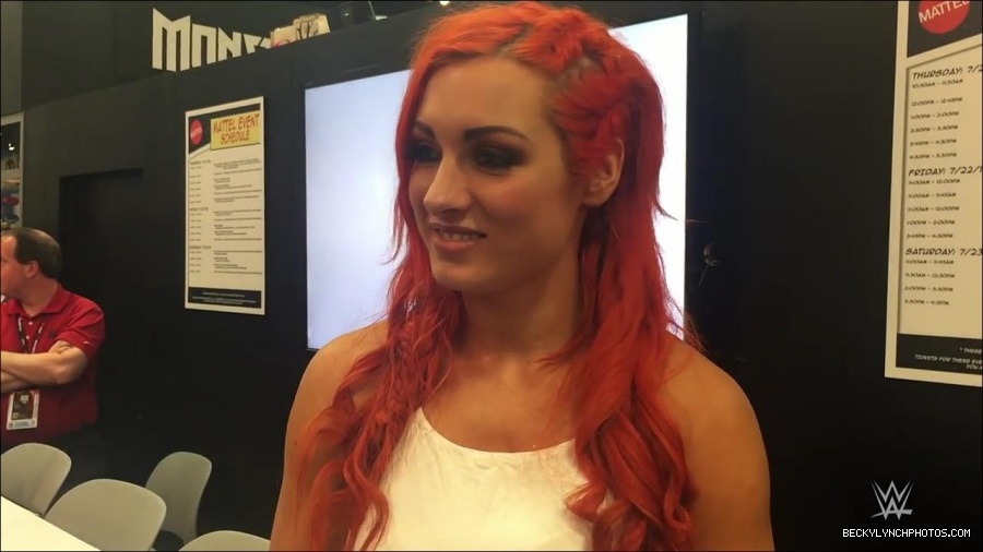 Y2Mate_is_-_Becky_Lynch_recaps_her_first_San_Diego_Comic-Con_experience-xj9sPuhQSLA-720p-1655737850986_mp4_000133933.jpg