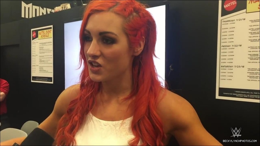 Y2Mate_is_-_Becky_Lynch_recaps_her_first_San_Diego_Comic-Con_experience-xj9sPuhQSLA-720p-1655737850986_mp4_000140733.jpg