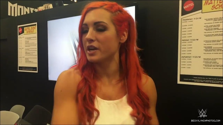 Y2Mate_is_-_Becky_Lynch_recaps_her_first_San_Diego_Comic-Con_experience-xj9sPuhQSLA-720p-1655737850986_mp4_000142333.jpg