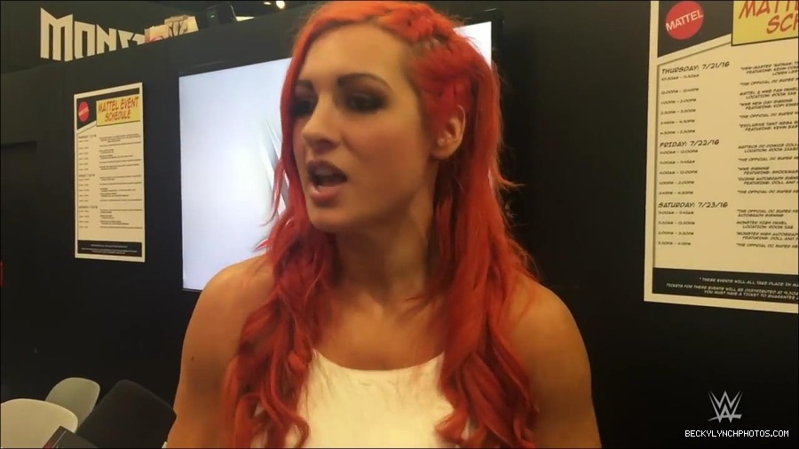 Y2Mate_is_-_Becky_Lynch_recaps_her_first_San_Diego_Comic-Con_experience-xj9sPuhQSLA-720p-1655737850986_mp4_000143133.jpg