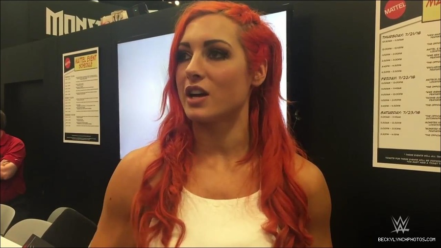 Y2Mate_is_-_Becky_Lynch_recaps_her_first_San_Diego_Comic-Con_experience-xj9sPuhQSLA-720p-1655737850986_mp4_000145133.jpg