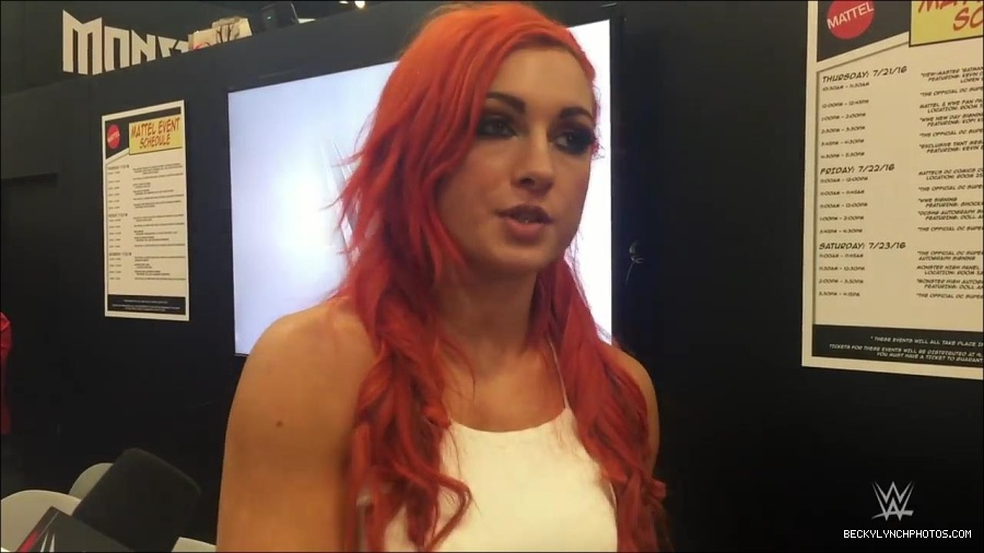 Y2Mate_is_-_Becky_Lynch_recaps_her_first_San_Diego_Comic-Con_experience-xj9sPuhQSLA-720p-1655737850986_mp4_000152333.jpg