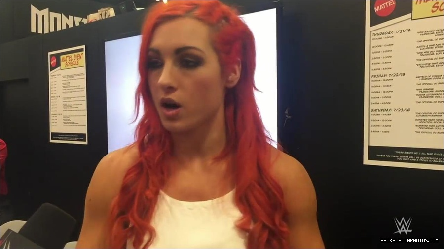 Y2Mate_is_-_Becky_Lynch_recaps_her_first_San_Diego_Comic-Con_experience-xj9sPuhQSLA-720p-1655737850986_mp4_000153133.jpg