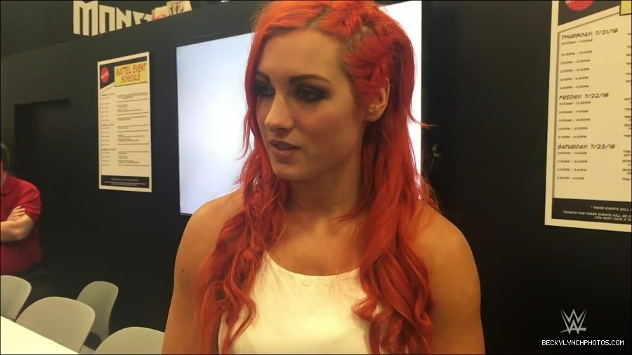 Y2Mate_is_-_Becky_Lynch_recaps_her_first_San_Diego_Comic-Con_experience-xj9sPuhQSLA-720p-1655737850986_mp4_000165533.jpg