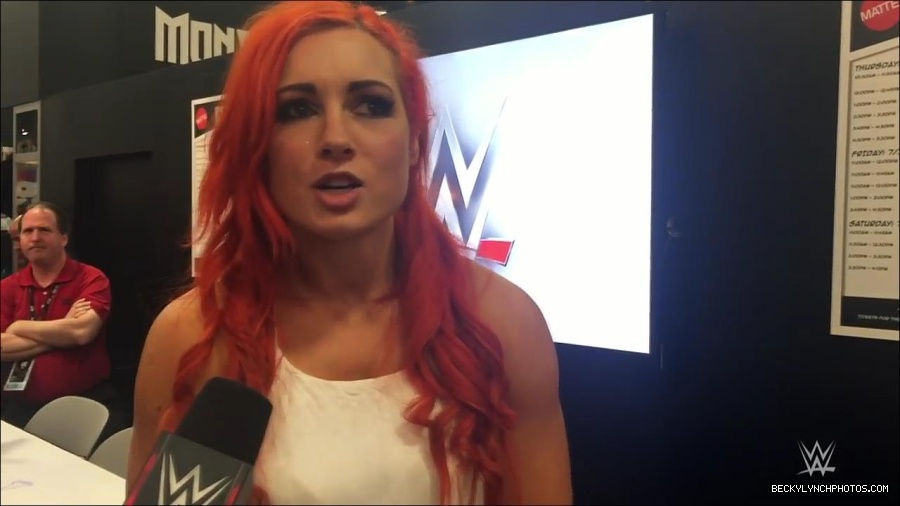 Y2Mate_is_-_Becky_Lynch_recaps_her_first_San_Diego_Comic-Con_experience-xj9sPuhQSLA-720p-1655737850986_mp4_000169933.jpg