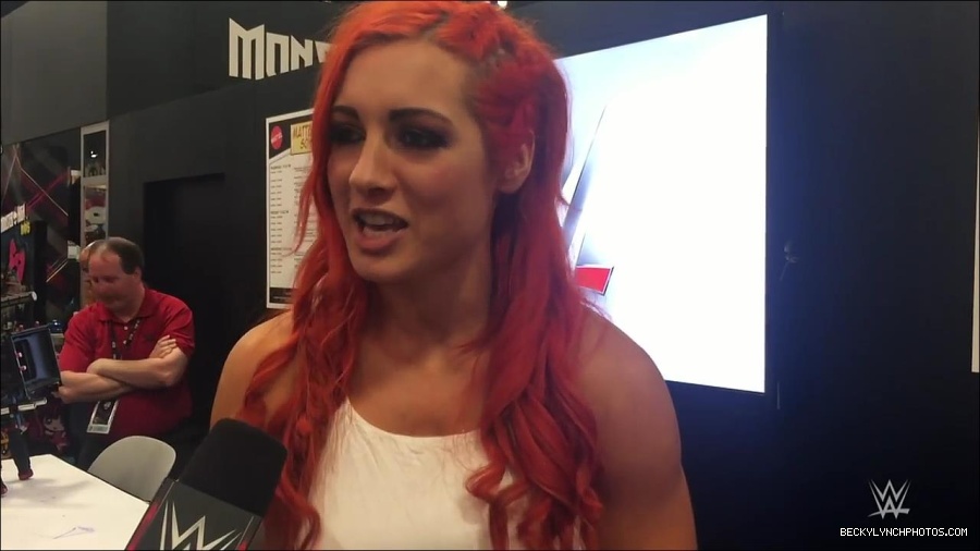 Y2Mate_is_-_Becky_Lynch_recaps_her_first_San_Diego_Comic-Con_experience-xj9sPuhQSLA-720p-1655737850986_mp4_000172733.jpg