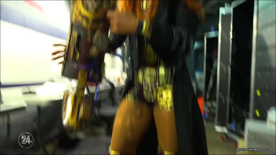 Y2Mate_is_-_The_rich_history_of_the_WrestleMania_32_women_s_gear2C_only_on_WWE_Network-3S0vSaUePRA-720p-1655738476682_mp4_000025200.jpg