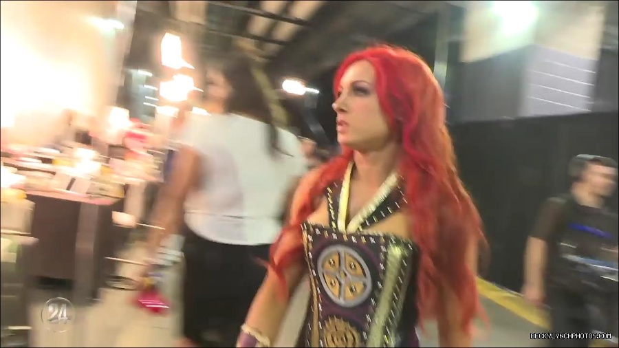 Y2Mate_is_-_The_rich_history_of_the_WrestleMania_32_women_s_gear2C_only_on_WWE_Network-3S0vSaUePRA-720p-1655738476682_mp4_000029600.jpg