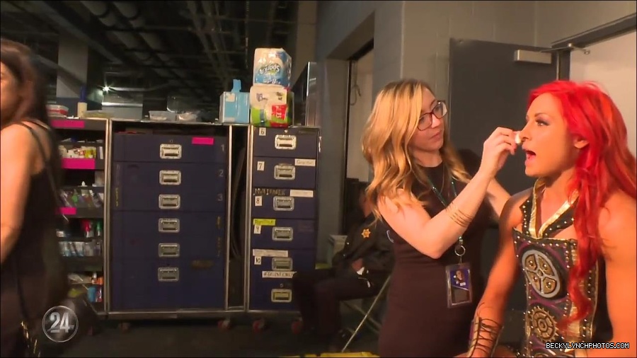 Y2Mate_is_-_The_rich_history_of_the_WrestleMania_32_women_s_gear2C_only_on_WWE_Network-3S0vSaUePRA-720p-1655738476682_mp4_000034000.jpg