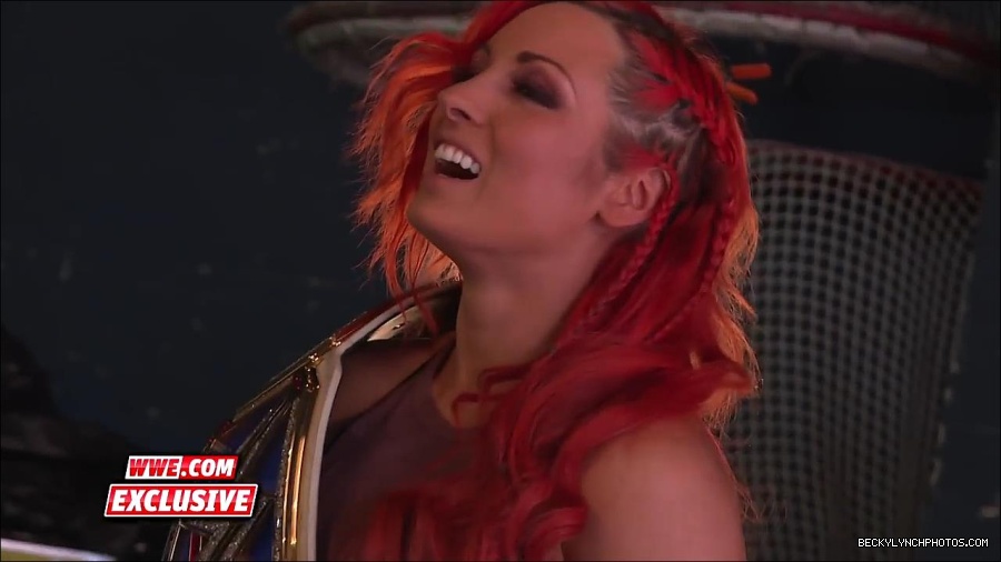 Y2Mate_is_-_Becky_Lynch_is_photographed_as_SmackDown_Women_s_Champion_Sept__132C_2016-mAPhiSWTcLA-720p-1655905971639_mp4_000009500.jpg