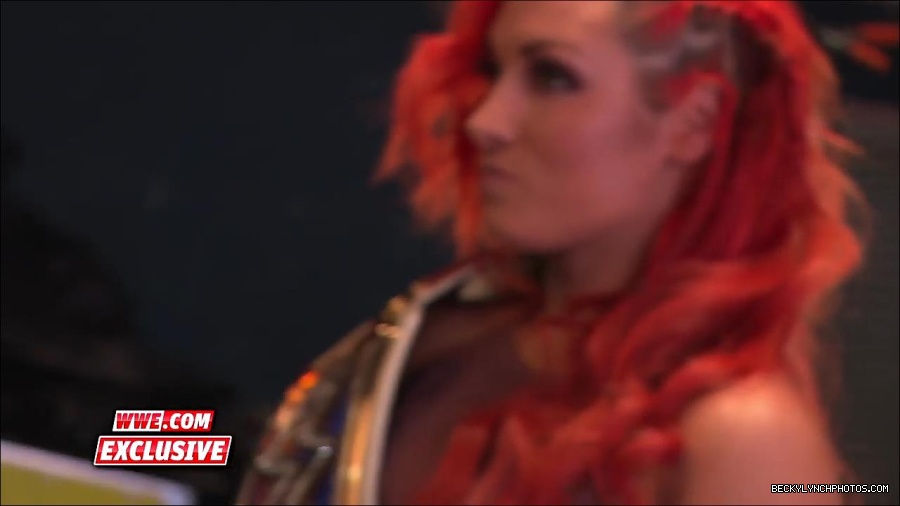 Y2Mate_is_-_Becky_Lynch_is_photographed_as_SmackDown_Women_s_Champion_Sept__132C_2016-mAPhiSWTcLA-720p-1655905971639_mp4_000016300.jpg