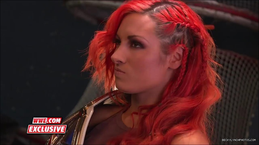 Y2Mate_is_-_Becky_Lynch_is_photographed_as_SmackDown_Women_s_Champion_Sept__132C_2016-mAPhiSWTcLA-720p-1655905971639_mp4_000018700.jpg