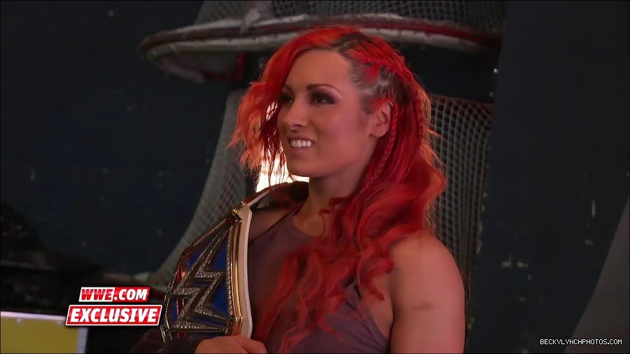 Y2Mate_is_-_Becky_Lynch_is_photographed_as_SmackDown_Women_s_Champion_Sept__132C_2016-mAPhiSWTcLA-720p-1655905971639_mp4_000028700.jpg