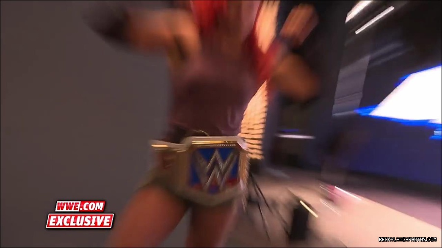 Y2Mate_is_-_Becky_Lynch_is_photographed_as_SmackDown_Women_s_Champion_Sept__132C_2016-mAPhiSWTcLA-720p-1655905971639_mp4_000030300.jpg