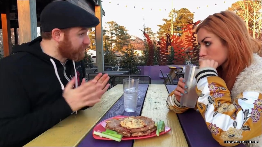 Y2Mate_is_-_Sami_Zayn___Becky_Lynch_debate_WWE_Mixed_Match_Challenge_strategy-lYjodl0RAns-720p-1655991488516_mp4_000003100.jpg