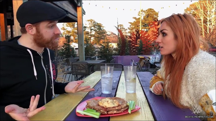 Y2Mate_is_-_Sami_Zayn___Becky_Lynch_debate_WWE_Mixed_Match_Challenge_strategy-lYjodl0RAns-720p-1655991488516_mp4_000011500.jpg