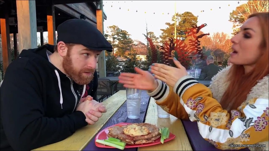 Y2Mate_is_-_Sami_Zayn___Becky_Lynch_debate_WWE_Mixed_Match_Challenge_strategy-lYjodl0RAns-720p-1655991488516_mp4_000014300.jpg