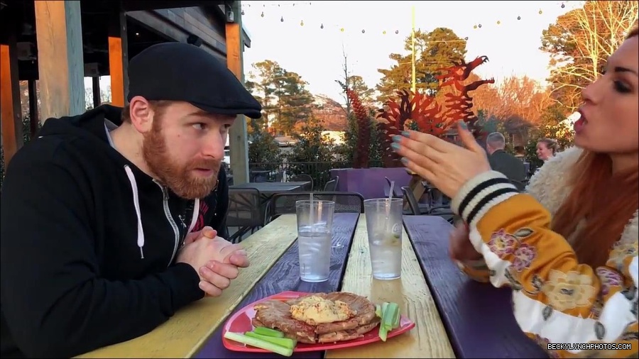 Y2Mate_is_-_Sami_Zayn___Becky_Lynch_debate_WWE_Mixed_Match_Challenge_strategy-lYjodl0RAns-720p-1655991488516_mp4_000014700.jpg
