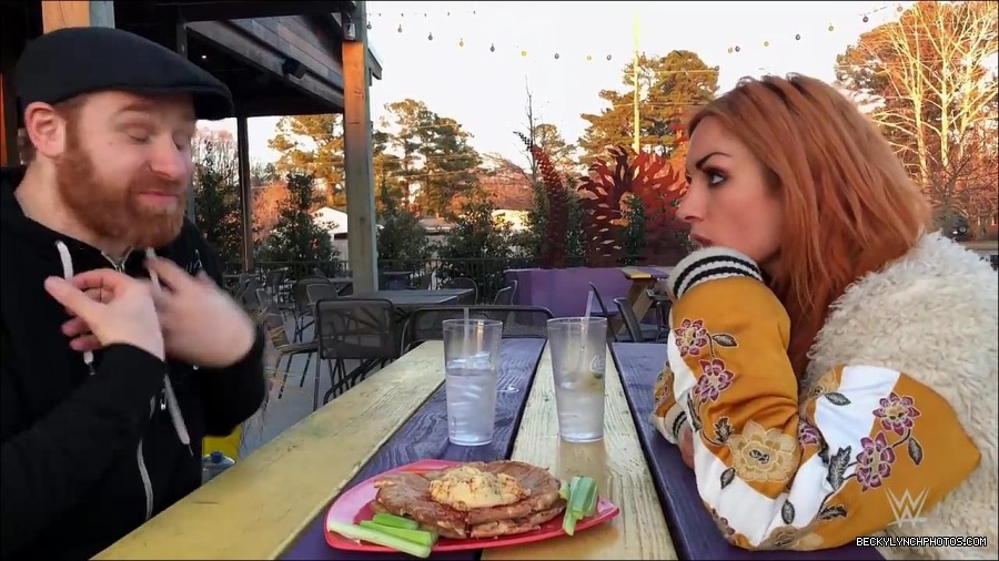 Y2Mate_is_-_Sami_Zayn___Becky_Lynch_debate_WWE_Mixed_Match_Challenge_strategy-lYjodl0RAns-720p-1655991488516_mp4_000031500.jpg
