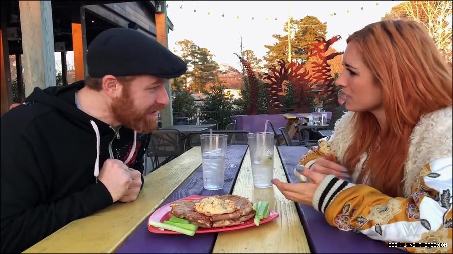 Y2Mate_is_-_Sami_Zayn___Becky_Lynch_debate_WWE_Mixed_Match_Challenge_strategy-lYjodl0RAns-720p-1655991488516_mp4_000050300.jpg