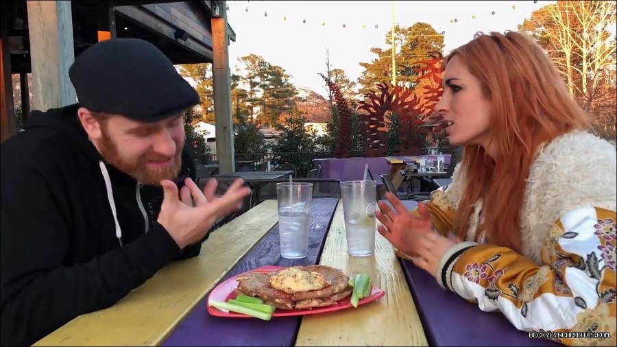 Y2Mate_is_-_Sami_Zayn___Becky_Lynch_debate_WWE_Mixed_Match_Challenge_strategy-lYjodl0RAns-720p-1655991488516_mp4_000051900.jpg