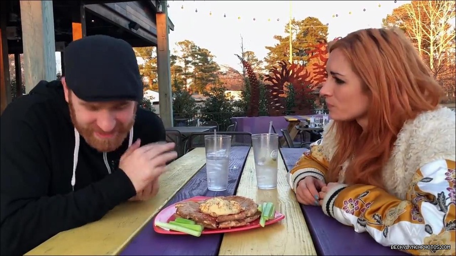 Y2Mate_is_-_Sami_Zayn___Becky_Lynch_debate_WWE_Mixed_Match_Challenge_strategy-lYjodl0RAns-720p-1655991488516_mp4_000052300.jpg