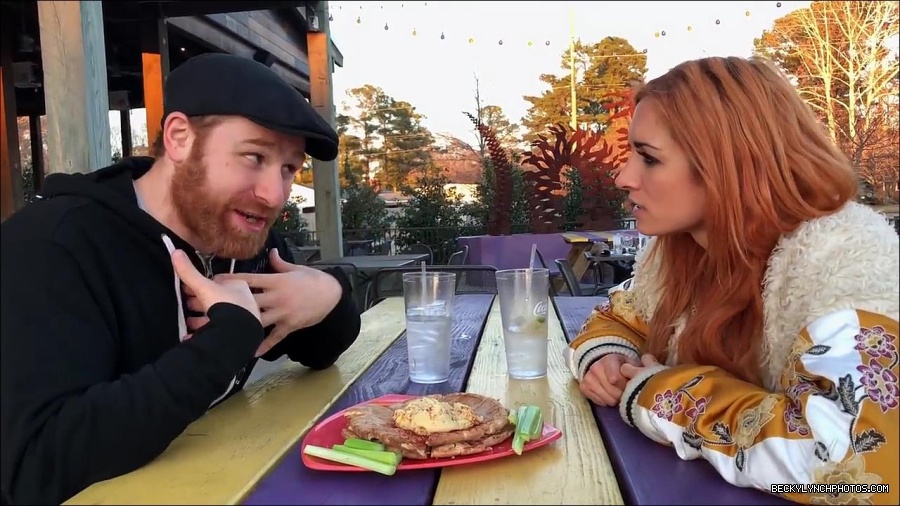 Y2Mate_is_-_Sami_Zayn___Becky_Lynch_debate_WWE_Mixed_Match_Challenge_strategy-lYjodl0RAns-720p-1655991488516_mp4_000055100.jpg